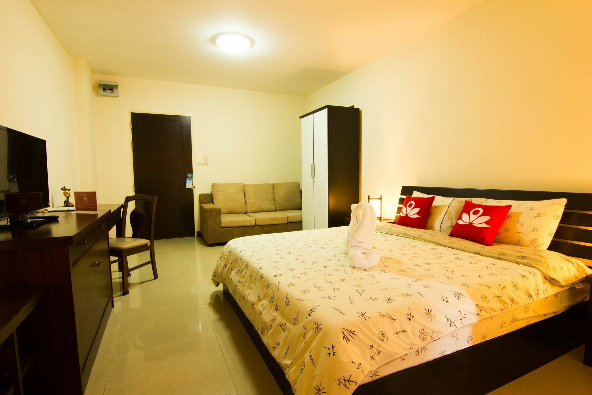 Zen Rooms Sukhumvit 81 Bangkok Esterno foto