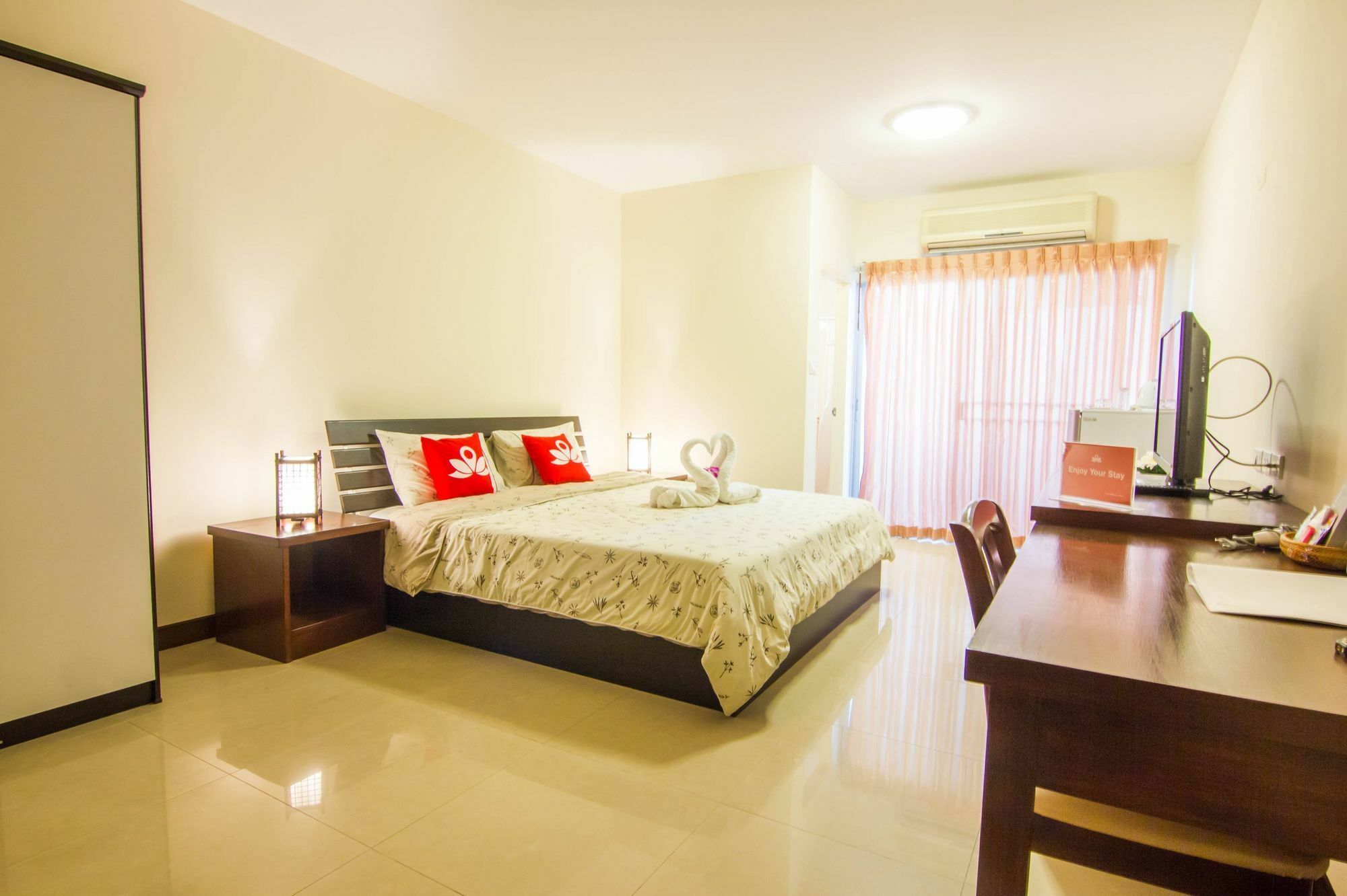 Zen Rooms Sukhumvit 81 Bangkok Esterno foto